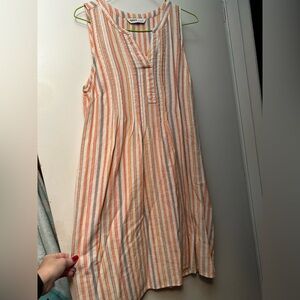 Women’s Med Length Sleeveless Dress - Size S/M